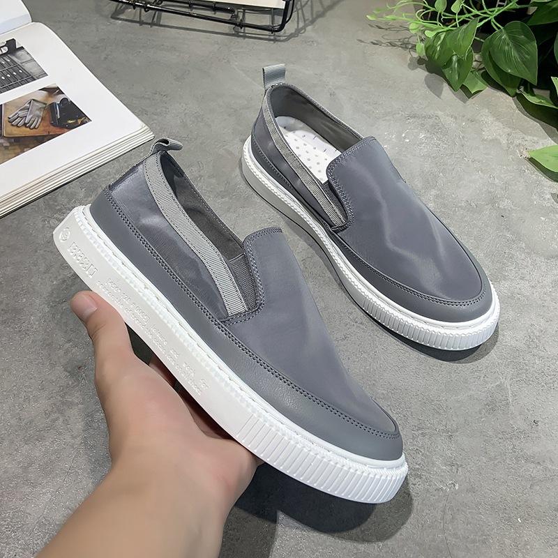 

Модная мужская обувь 2024 года, новый горячий тренд осени, дышащая повседневная тканевая обувь для мужчин, модные удобные дышащие сетчатые кроссовки21 39 серый