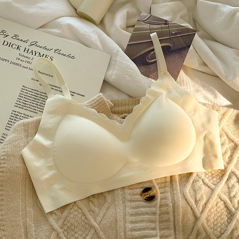 Seamless Wireless Comfortable Breathable Thin Push Up Bra For Young Girls