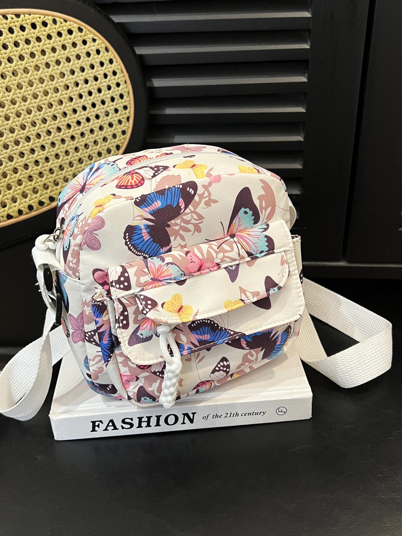 

Японская милая мягкая милая сумка через плечо для通勤 женская личность иностранная повседневная мода с принтом универсальная нишевая сумка-мессенджер no pendant