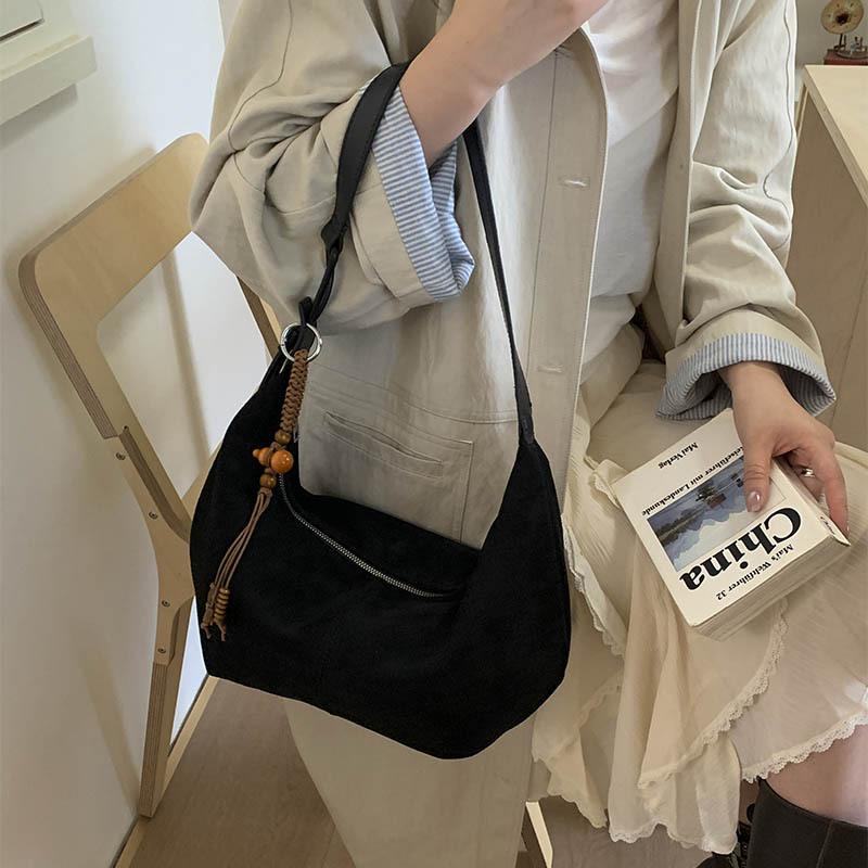 New Retro Suede Shoulder Dumpling Bag Large Capacity Texture Commuter Tote Bag Simple Underarm Bag Women