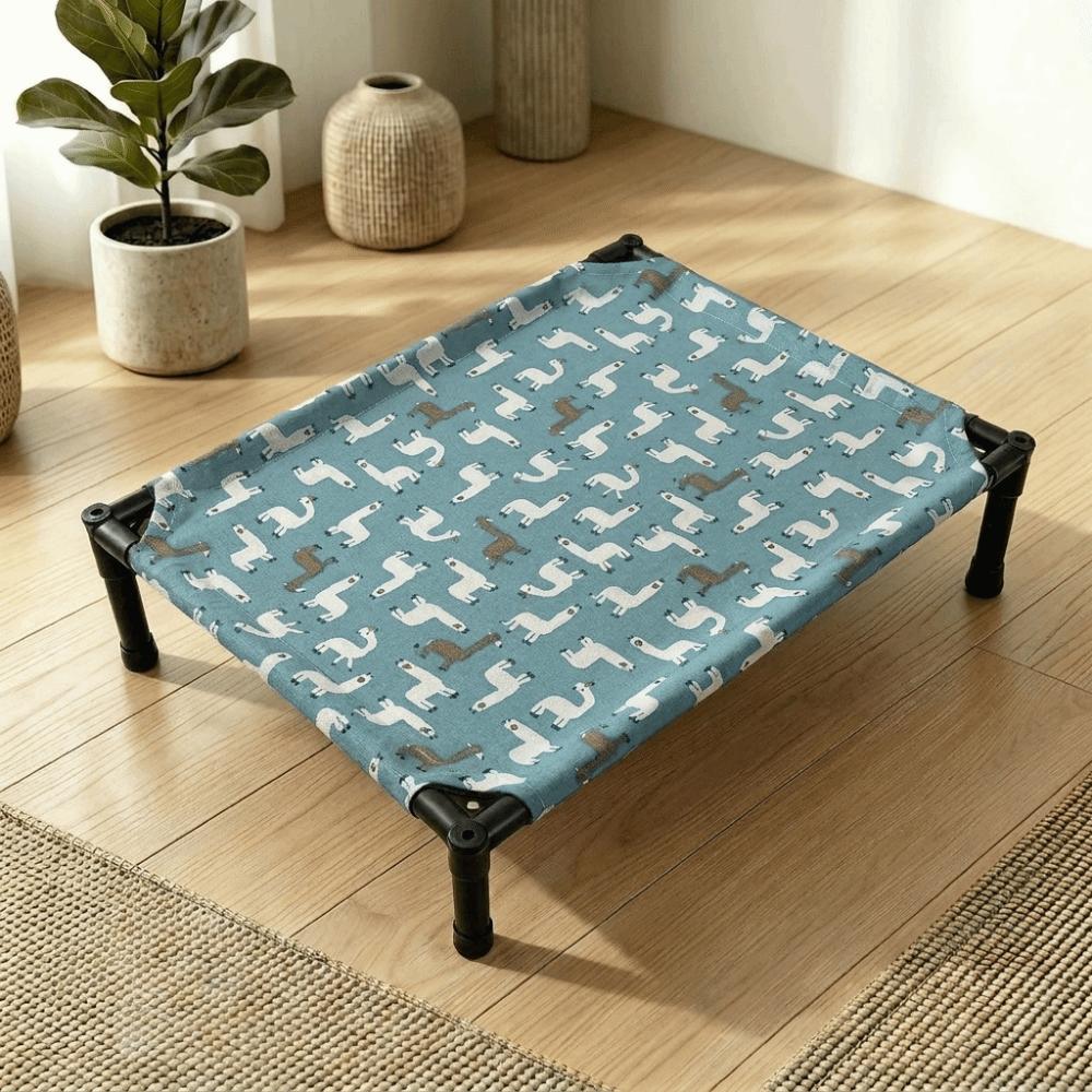Moisture Proof Pet Camping Bed Non-Slip Cat Sofa Bed Durable Elevated Pet Bed Indoor Outdoor