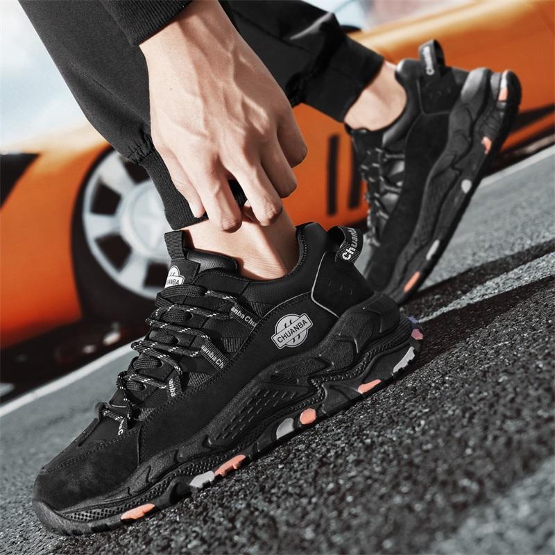 2026 New Thick Soled Comfortable Breathable Outdoor Sports Hiking Retro Labor Protection Casual Sports Men's Shoes