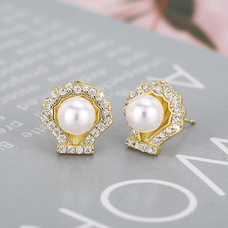 

Huitan Новинка Дизайн Серьги-пусеты в форме ракушки с имитацией жемчуга Золотистый цвет Темпераментные украшения для женщин