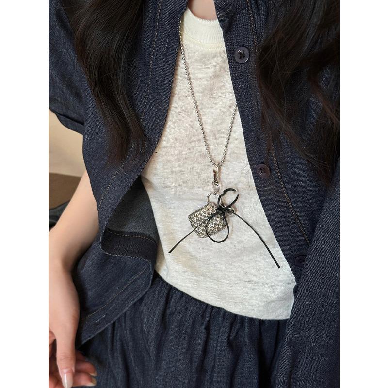 Brushed water drop love pendant, pull-out necklace, simple and high-end sweater chain, niche cold wind necklace jewelry