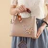 Neue chinesische Stickerei im nationalen Stil Geschenkbeutel Damentasche neue Muttertasche atmosphärische Umhängetasche Handtasche für Frauen mittleren Alters