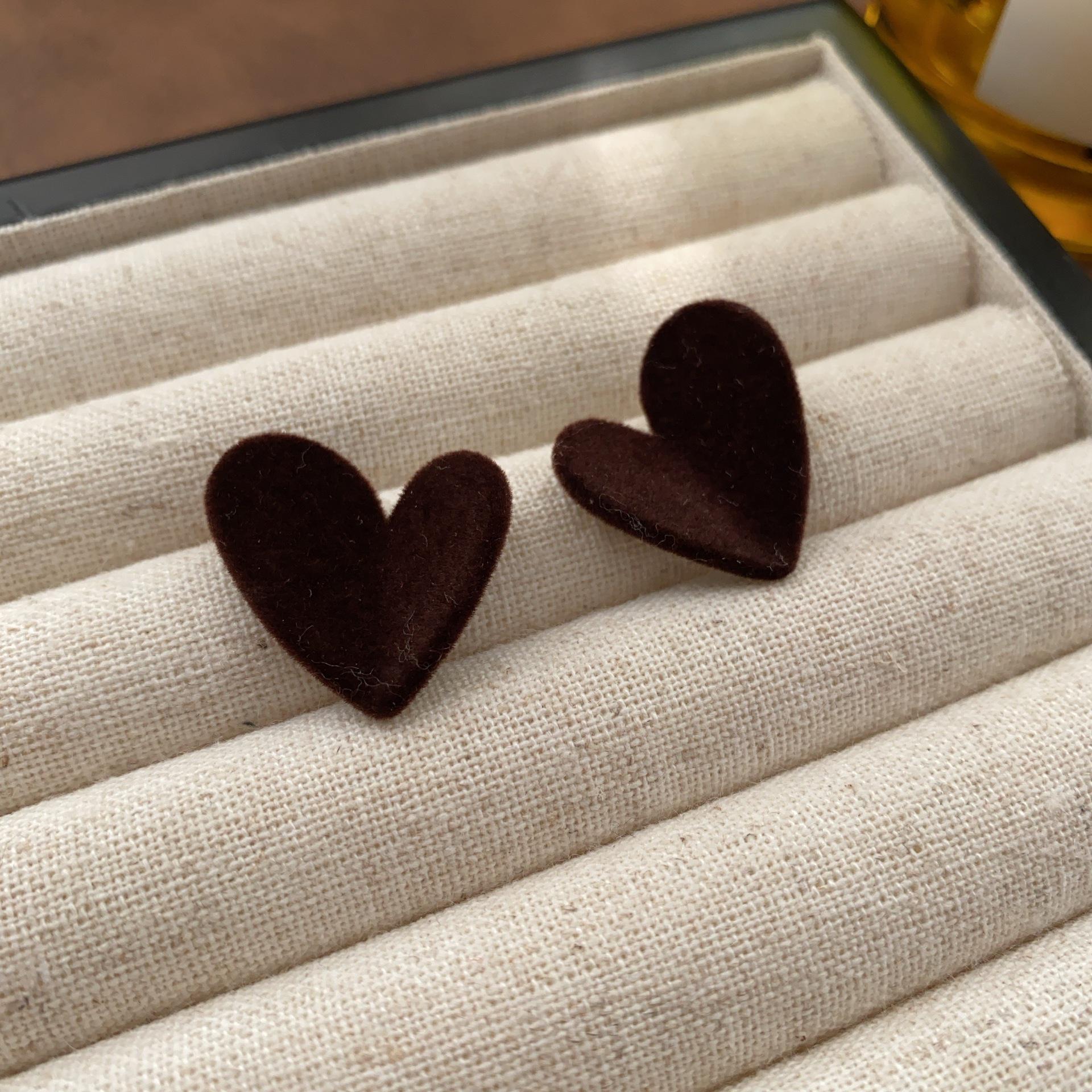 Бордовые бархатные геометрические серьги-пусеты - Французский ретро-дизайн