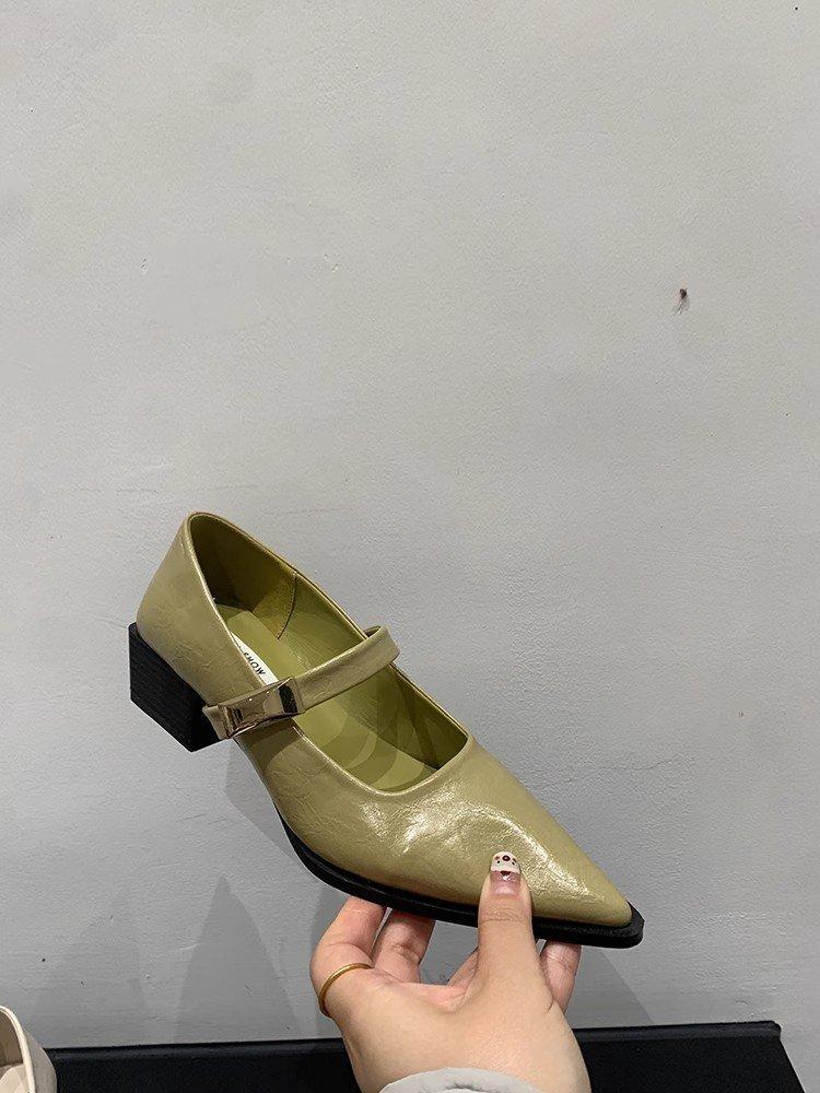 [Ushilai] French pointed temperament Mary Jane shoes women's 2025 spring new fashion shallow mouth versatile single shoes
