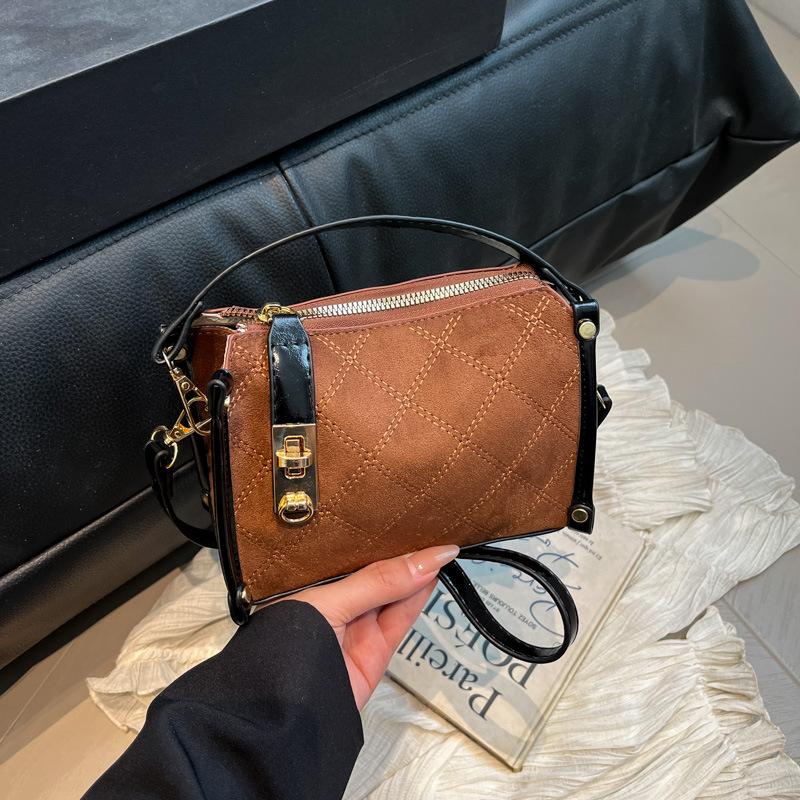 Premium textured suede handbag women's autumn and winter new fashion niche underarm bag diamond bag
