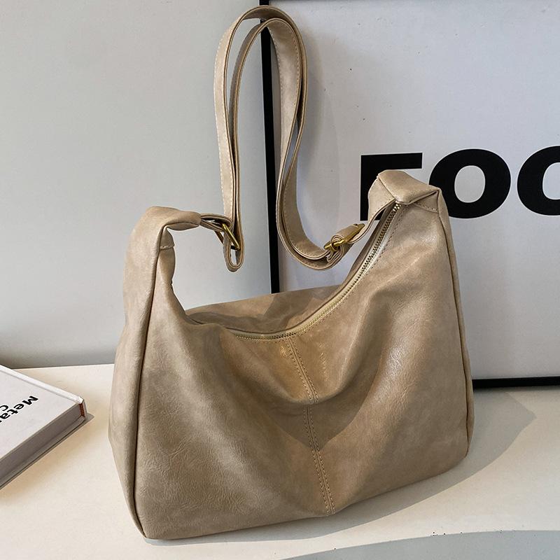 

Maillard bag women s tote bag large capacity autumn and winter can be messenger 2024 new retro versatile shoulder commuter bag No specification