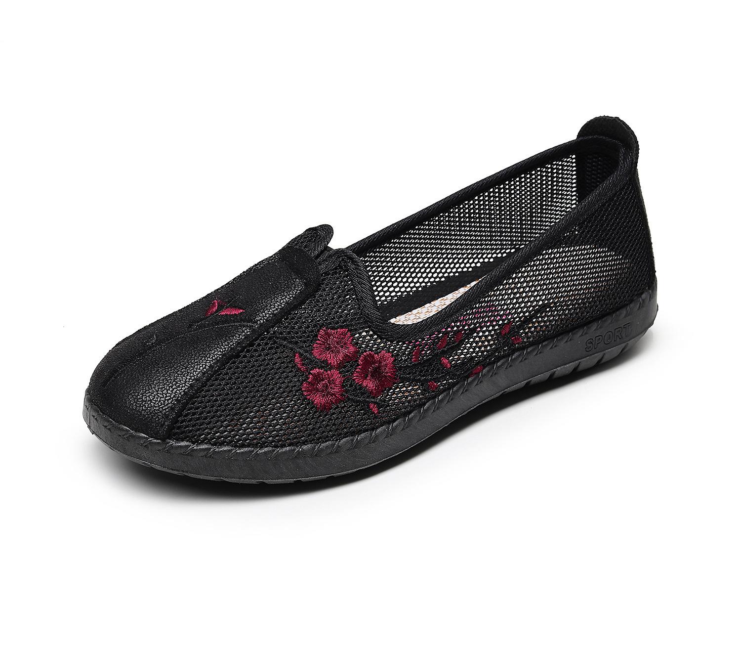 

Old Beijing cloth shoes are soft in summer and one-pedal mesh shoes for women s middle-aged and elderly mother shoes 2025 casual and versatile 41
