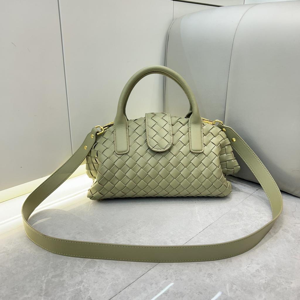 Leather new cloud bag woven hand shoulder crossbody magnetic bowling bag female