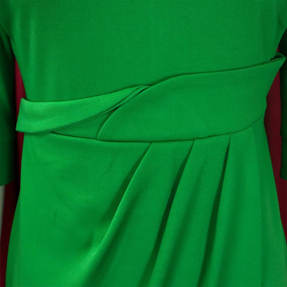 Robe plissée couleur unie pour femmes, grande taille, mode dames, élégante, une pièce, manches moyennes, col rond, avec broche