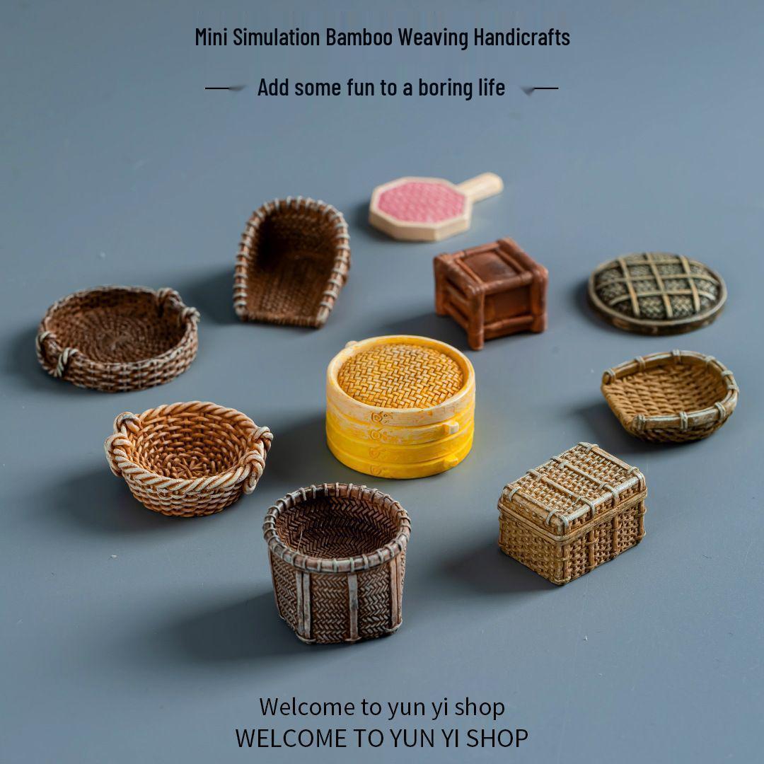 Miniature Creative Bamboo and Rattan Weaving Basket for DIY Garden Decor Imitation Bamboo Craft Ornaments - Random Set of 3