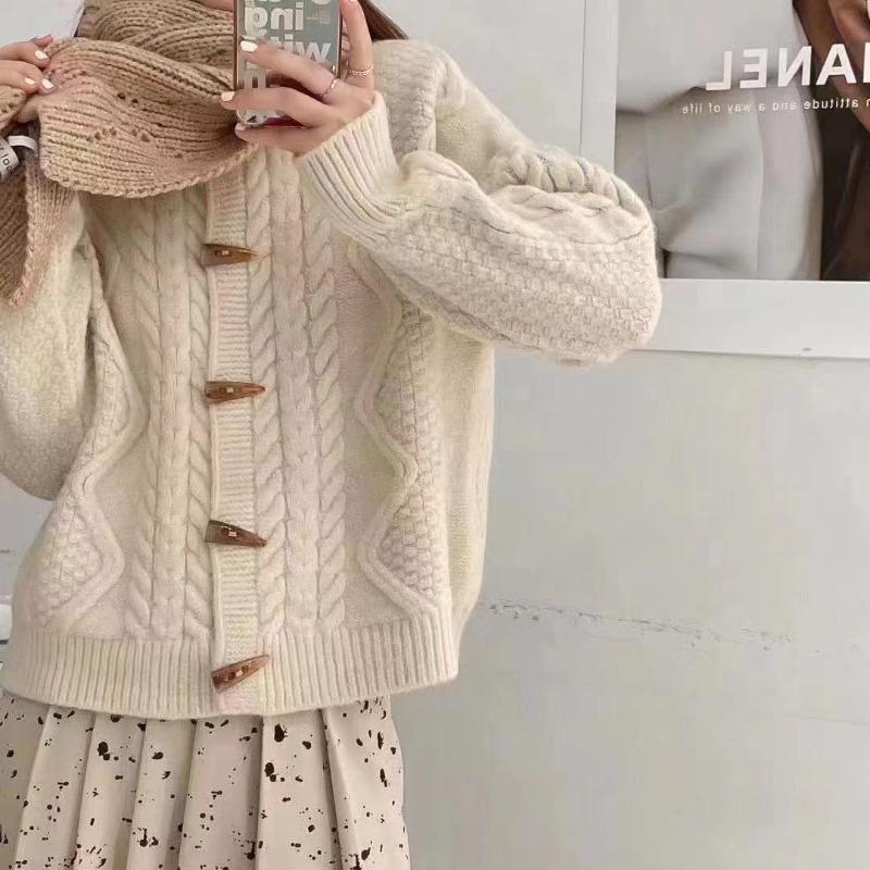 Retro twist sweater jacket women's autumn and winter horn buckle loose lazy knitted cardigan lazy style