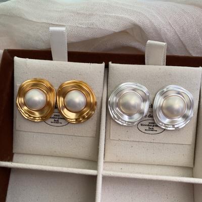 Barock Imitation Perle Retro Ohrstecker Nischen Design Sinn Leichter Luxus Schwere Industrie Temperament Ohrringe Unregelmäßig Speziell Geformte Ohrringe