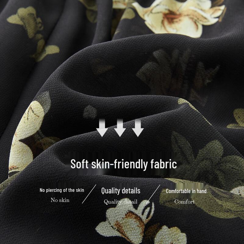 Demana Floral Print Chiffon V-Neck Blouse