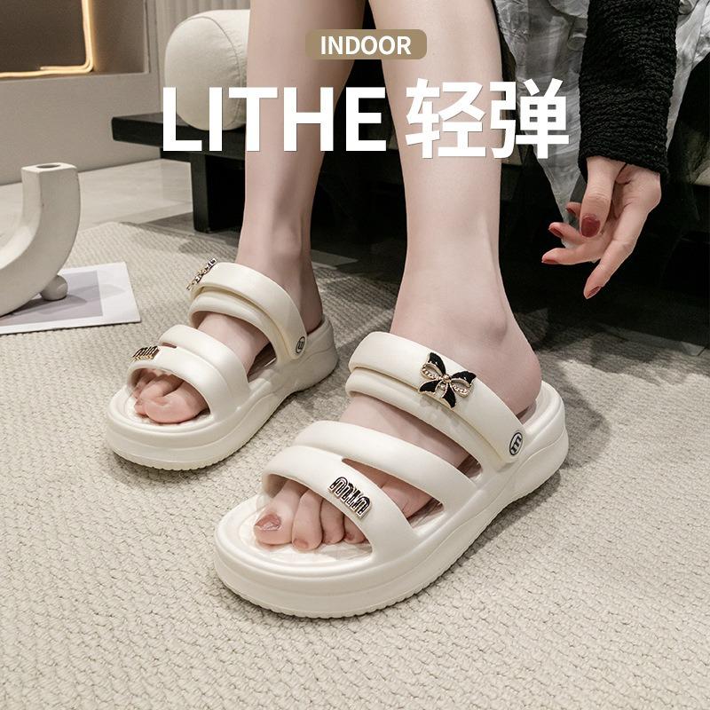Summer new platform butterfly embellishment women's slippers wearing beach shoes casual indoor women's sandals