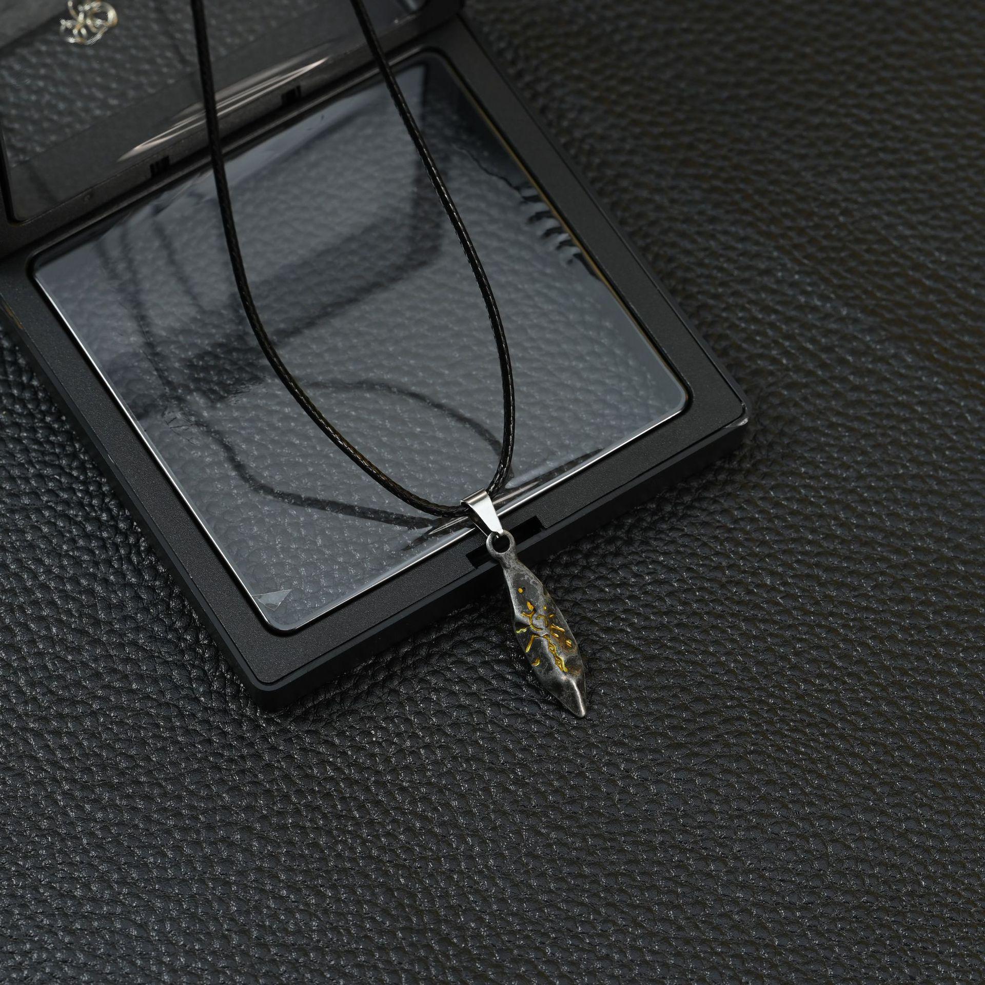 

Винтажное ожерелье с камнем желаний, модное мужское, с индивидуальностью, в нейтральном стиле, цвет метеорита, подходящий кулон, крутая мужская хип-хоп цепочка для свитера