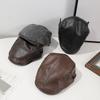 This American-style retro pu leather solid-color front hat is stylish and cool. The beret can be worn upside down with a basebal