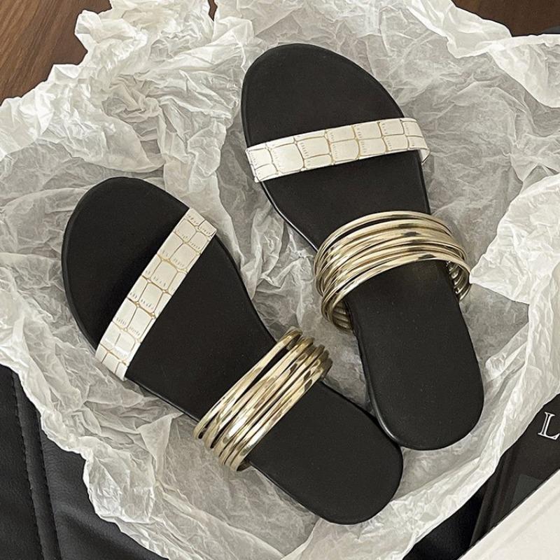 2024 Korean Version of Thin Belt Combination One Line Soft Leather Square Slippers Women's Open Toe Flat Beach Slippers