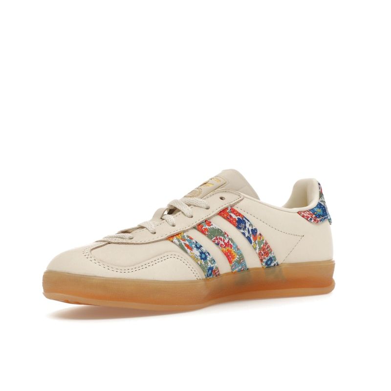 Adidas Liberty London x Gazelle Indoor Blomsterbroderi - Off White Damesneakers Krem Gull-Metallic Gummi JH7370