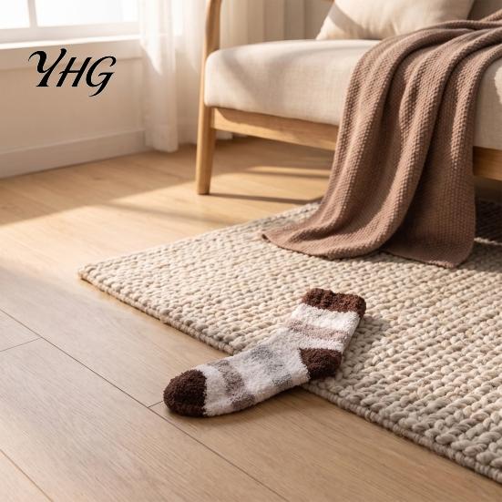 Skiing Thermal Layer Socks Thickened Coral Fleece for Men, Striped Mid-calf Socks, Soft Winter Gift Women Fuzzy Crew Winter, Cold Weather Warm