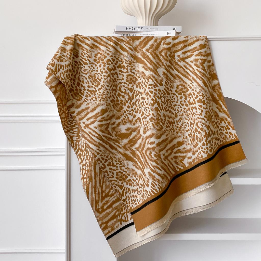 Schal Damen Winter Senior Sense Klassisch Retro Leopardenmuster Imitation Kaschmir Fransen Warm Vielseitiges Tuch