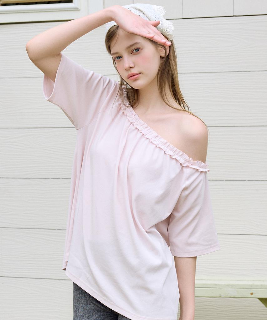 LETTER FROM MOON Sov Frill One-Shoulder Short-Sleeve T-Shirt (Baby Pink)