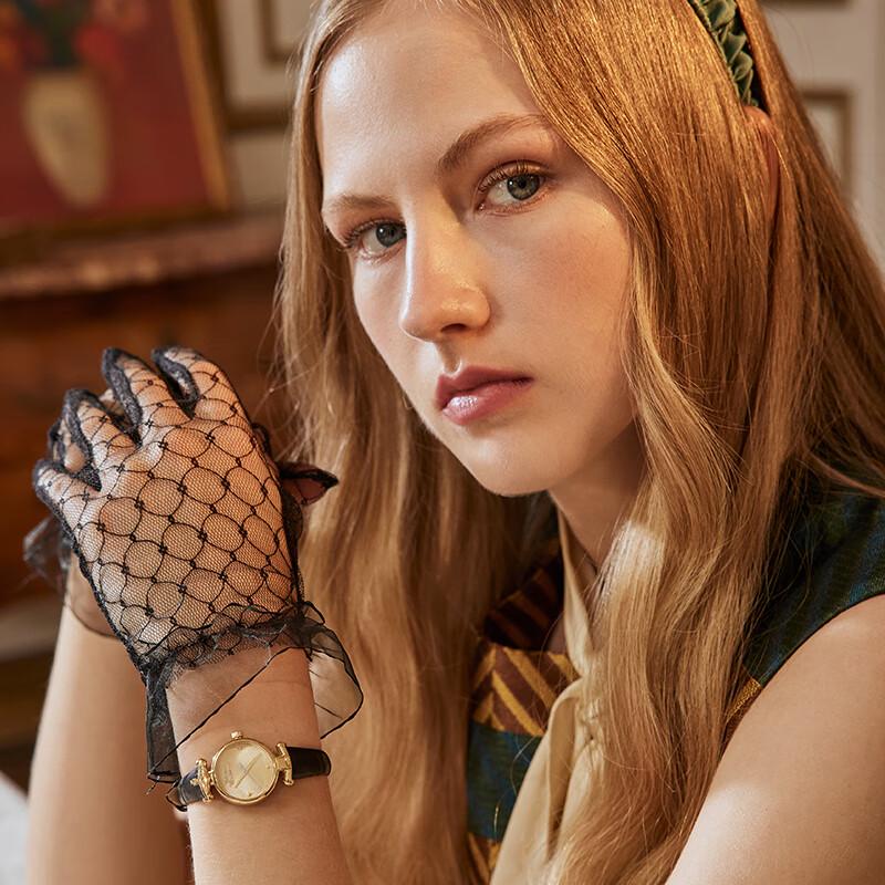 Vivienne Westwood Damen-Quarzuhr