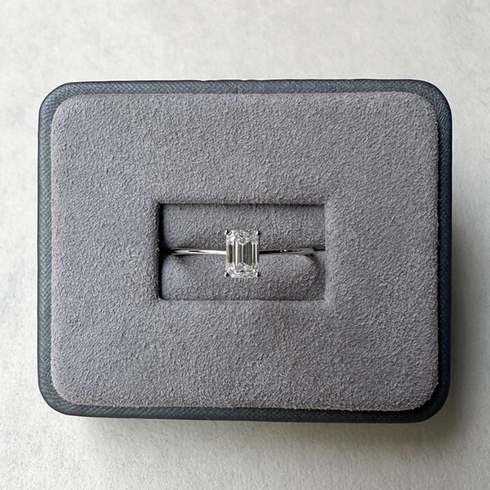 Vinregem 925 Sterling Silver 3EX VVS1 D Color Emerald Cut 4*6 MM 0.8CT Real Moissanite Diamonds Women Ring Wedding Party Fine Jewelry Gifts