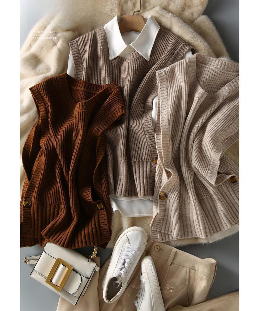 Women's Slim Fashion Round Neck Buttoned Knitted Vest - Anti-Pilling, Solid Color (Spring/Autumn 2022)