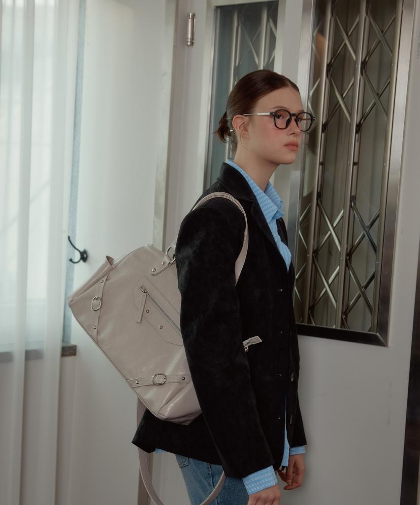 Anoetic Anc Stud Ring Bag_Ivory