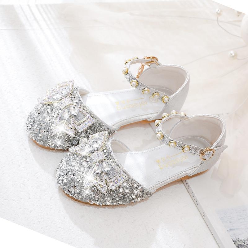

Босоножки для девочек Летняя мода Новые Мягкая подошва Детские Хрустальные туфельки принцессы Туфли на плоской подошве с закрытым носком для маленьких девочек 39 серебряный