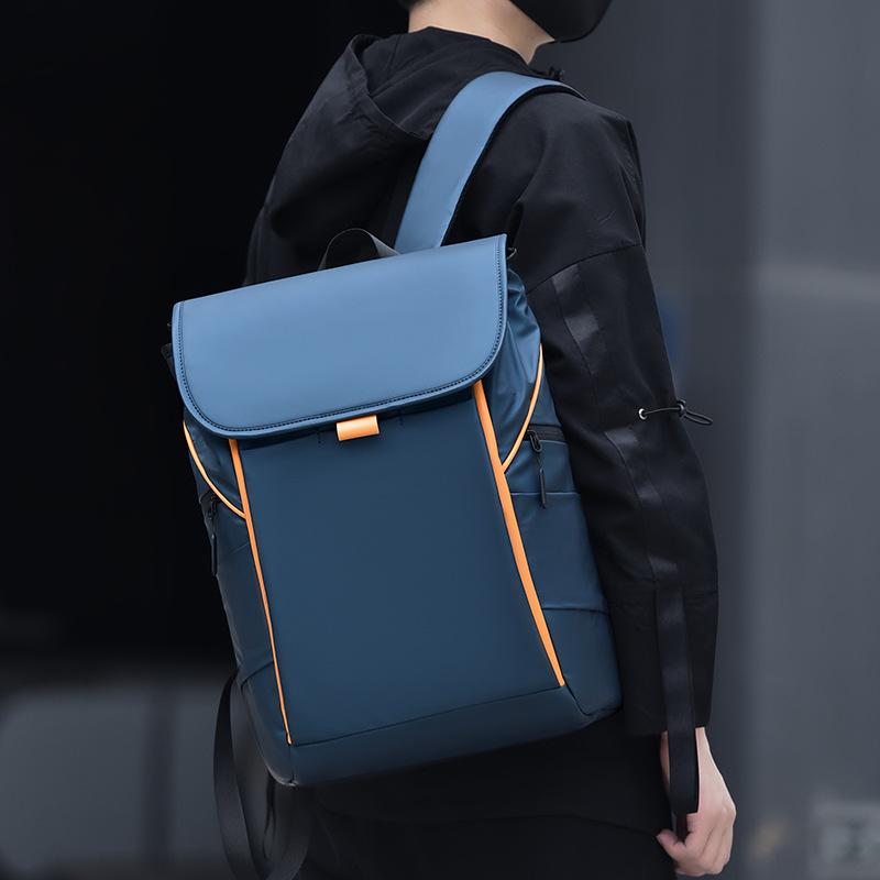 New men's backpack, business commuter backpack, large-capacity waterproof computer bag, fashionable and lightweight backpack.