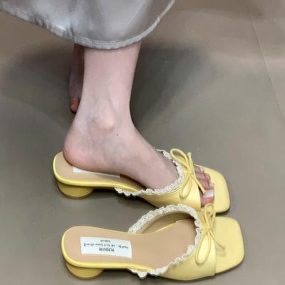 Sweet Bow Gentle One-word Drag Girl Summer 2025 New Beautiful Lace Edge Cool Round and Casual Slippers