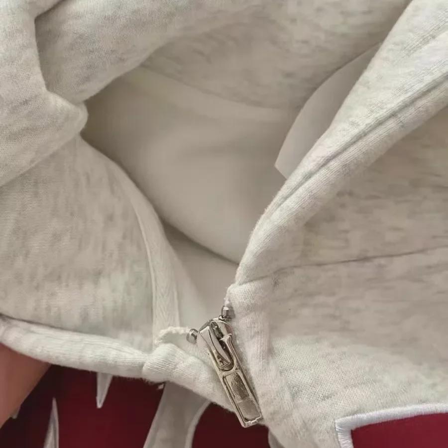 "Women's 2024 Retro Plus Velvet Oversized Hooded Sweatshirt - Autumn/Winter Trend with Embroidered Lettering"