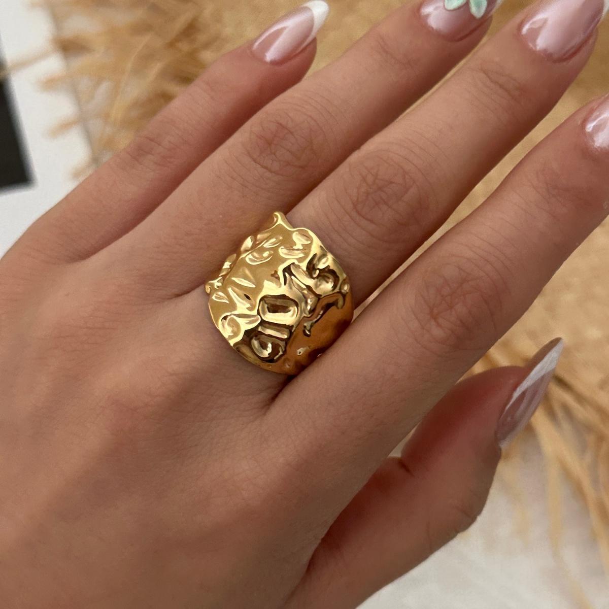 

Trend Minimalist Stainless Steel Leaf Texture Irregular Spiral Hollow Wave Rings For Women Men Geometric Coral Ring Punk Zircon
