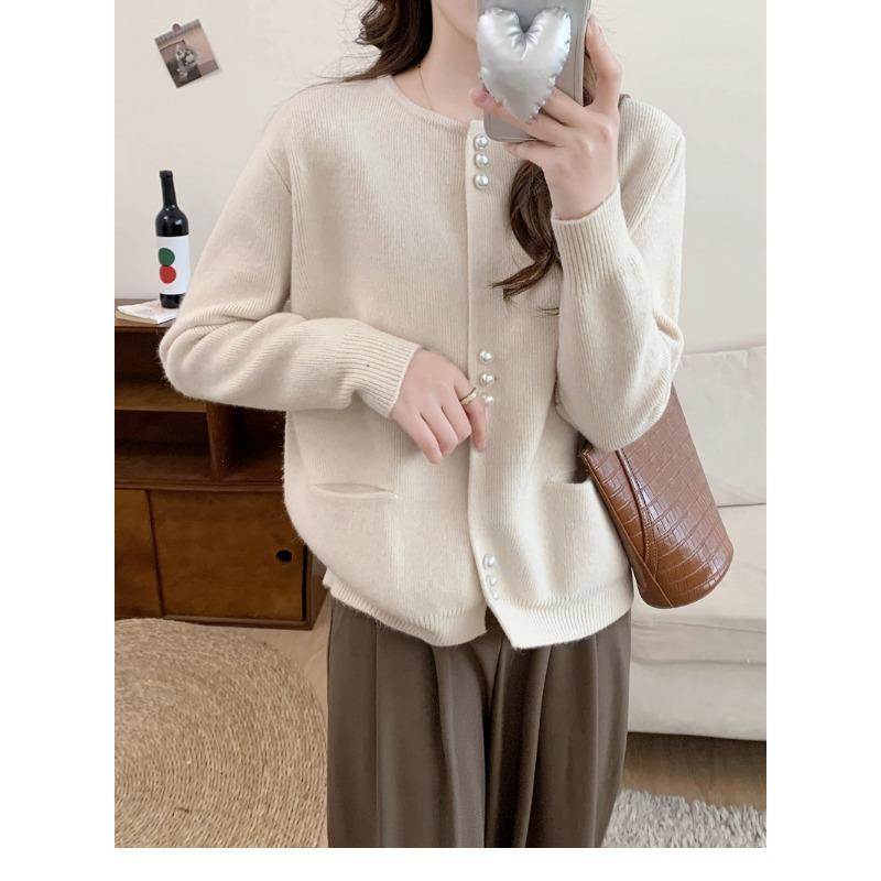 Autumn and winter new fashion knitted cardigan women's loose lazy good-looking crew neck sweater jacket tide