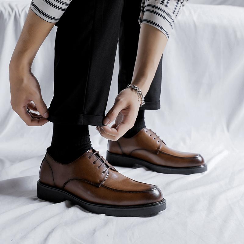 Fashion 2025 New Lace-Up Oxfords Shoes Leather Men Wedding Dress Shoes Casual Male Breathable Business Flats All-match Mens Walking Shoe