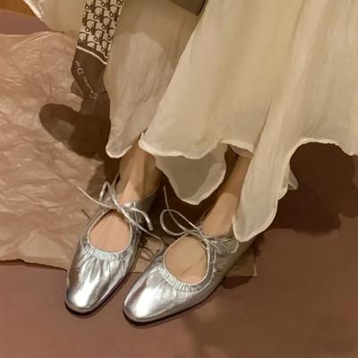 Goldene und silberne Damen-Ballerinas mit Schnürung Mary Jane Schuhe Retro Runde Zehenpartie Flacher Ausschnitt Einzelne Schuhe