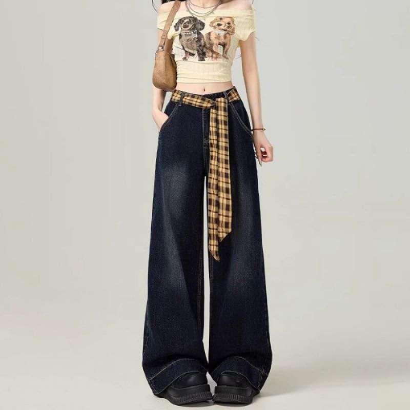 

Trendy Wide-Leg Women s Jeans: High-Design, Slimming, Fashionable, Loose Fit with Good Drape for Spring/Autumn Medium