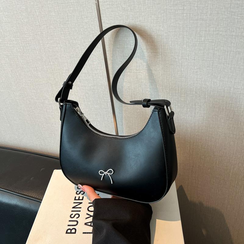

New solid color simple casual aesthetic lightweight shoulder armpit bag texture hand bag women s bag чёрный