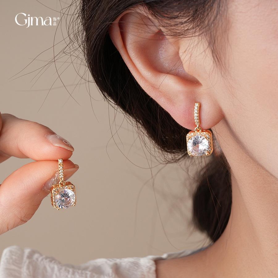18k real gold electroplated zircon square pendant earrings, European and American earrings, earrings.
