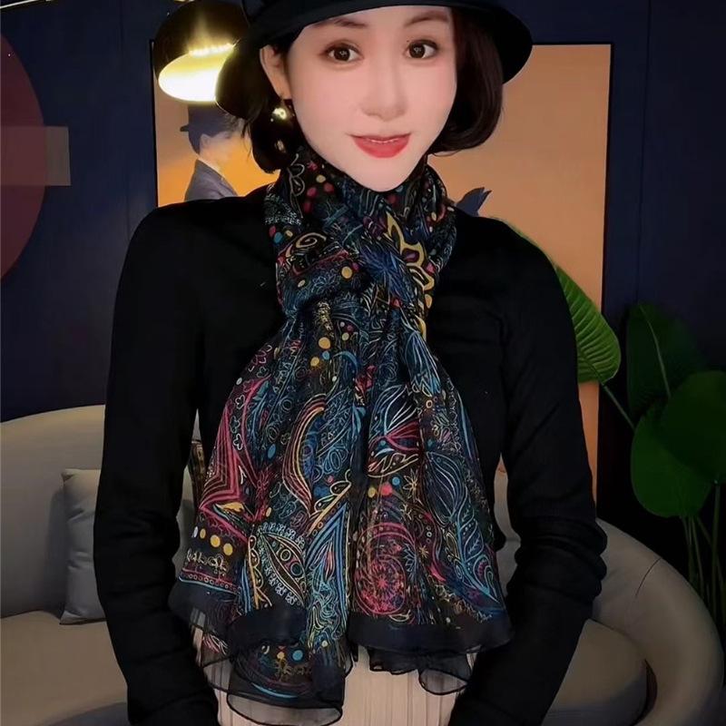 New Silk Beach Stoles Women Hijab Scarf Sunscreen Shawl Wraps Ladies Scarves Foulard Beach Stoles Female Bandana Echarpe