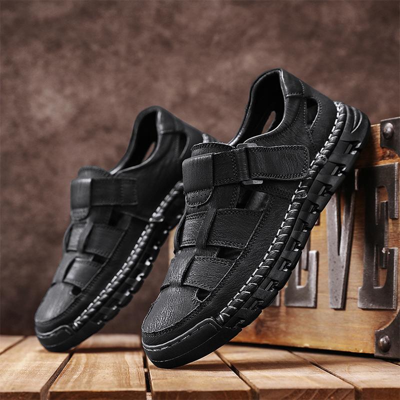 Fashion Classic Men's  Flats Leather Sandals Stylish Outdoor Beach Shoes Light Non-slip Roma Sneakers Anti-collision Toe Men's Sandals