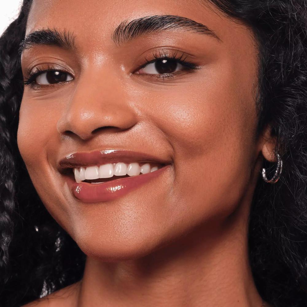 Essence - Gloss à Lèvres Choco Bomb Shiny - 