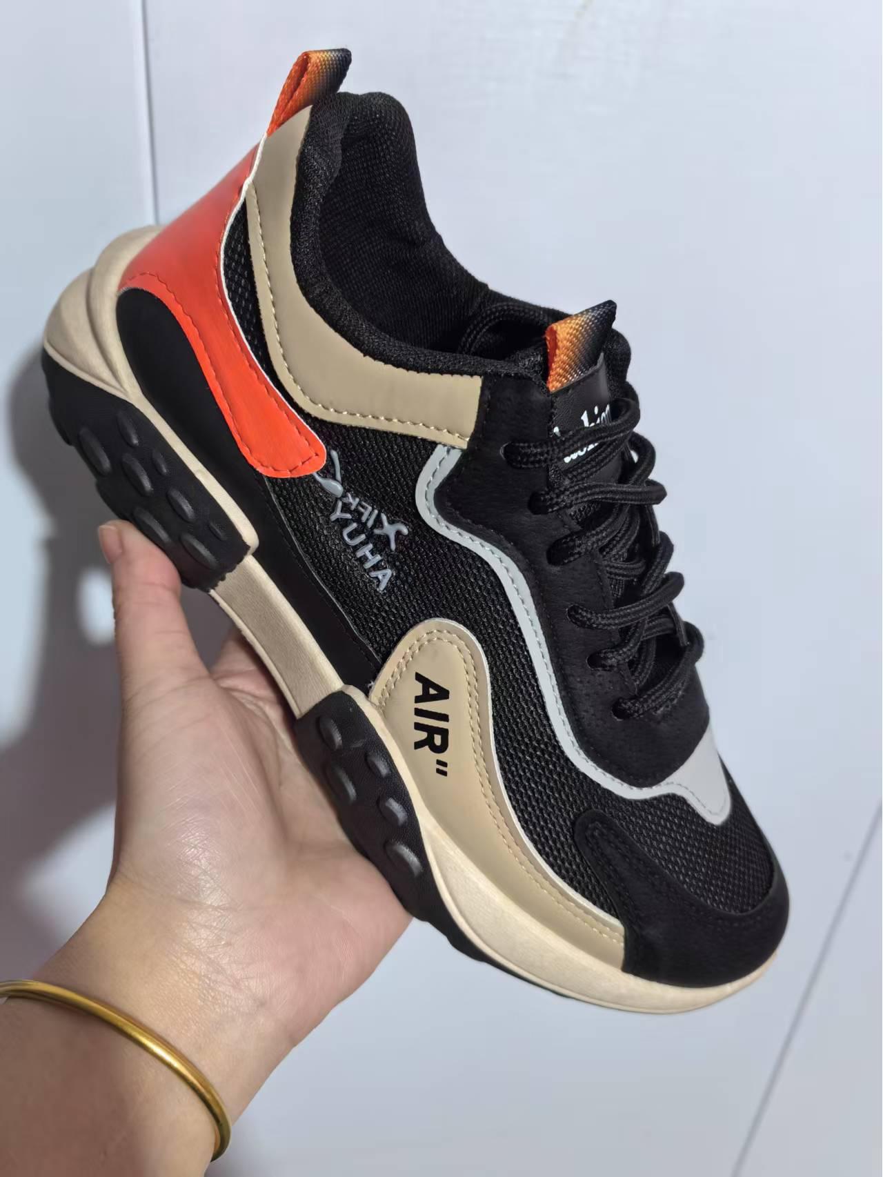 

2023 Мужские повседневные дышащие кроссовки на толстой подошве для весны и осени 38