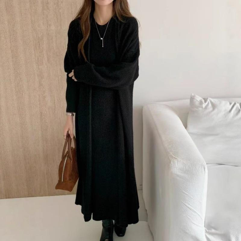 Elegant knitted dress two-piece set autumn and winter new small long cardigan sweater skirt set