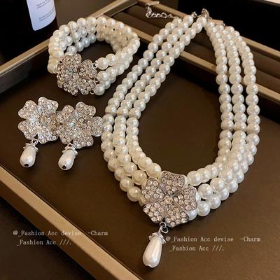 French Light Luxury Flower Diamond Pearl Multi-layer Necklace Niche Creative Collarbone Chain Temperament Fashion High-end Jewelry