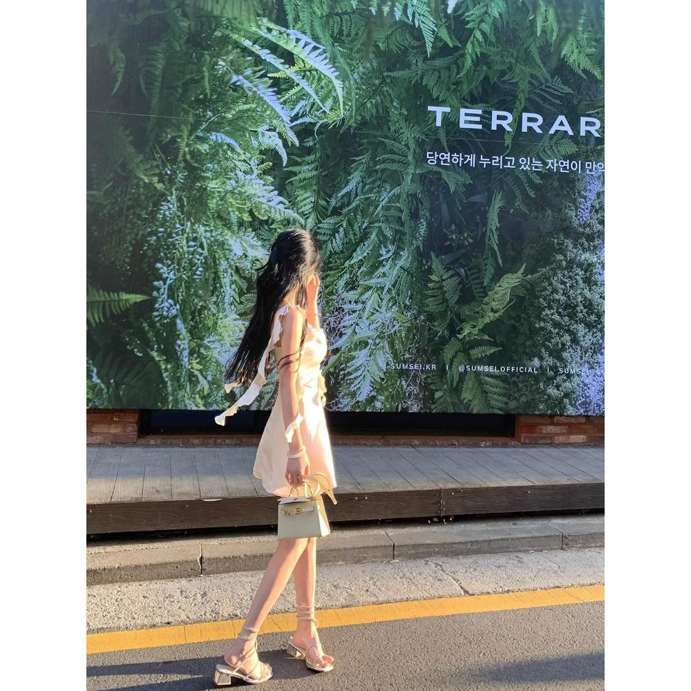 Saténový povrch Letní dámské nové jednobarevné šaty na ramínka Šaty s vysokým pasem Pohodlné Štíhlé Módní Mladistvé Živé Elegantní Šaty